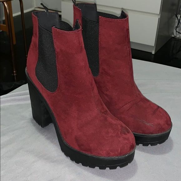 Red/Maroon  tractor boots - Picture 1 of 3